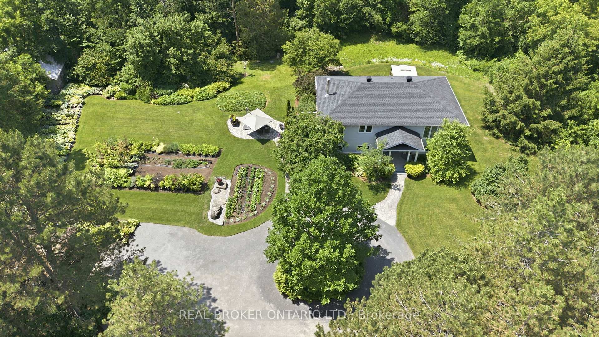 6550 Rideau Valley Drive photo 4