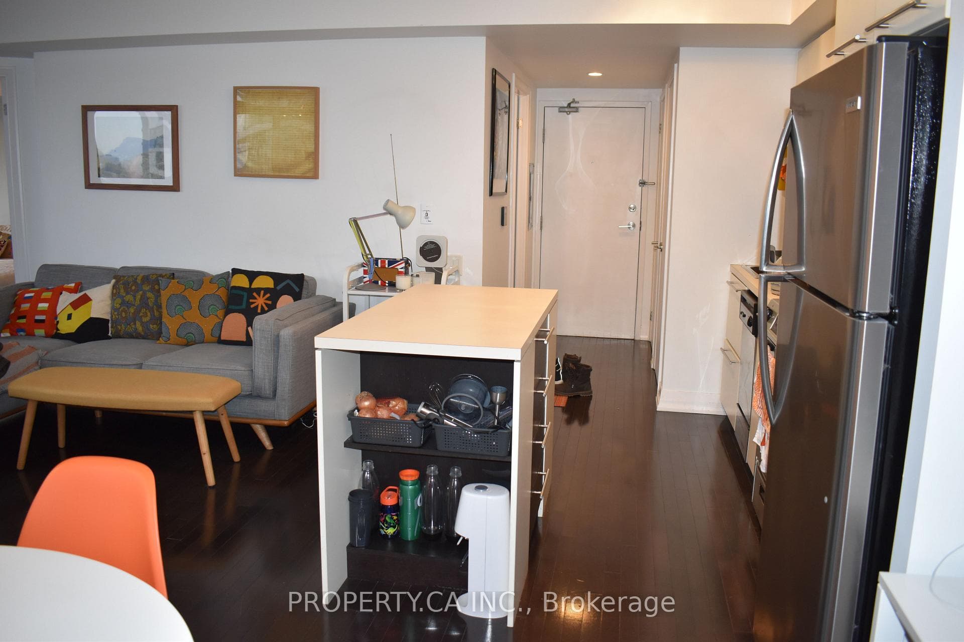 21 Carlton Street Unit 1307 photo 7