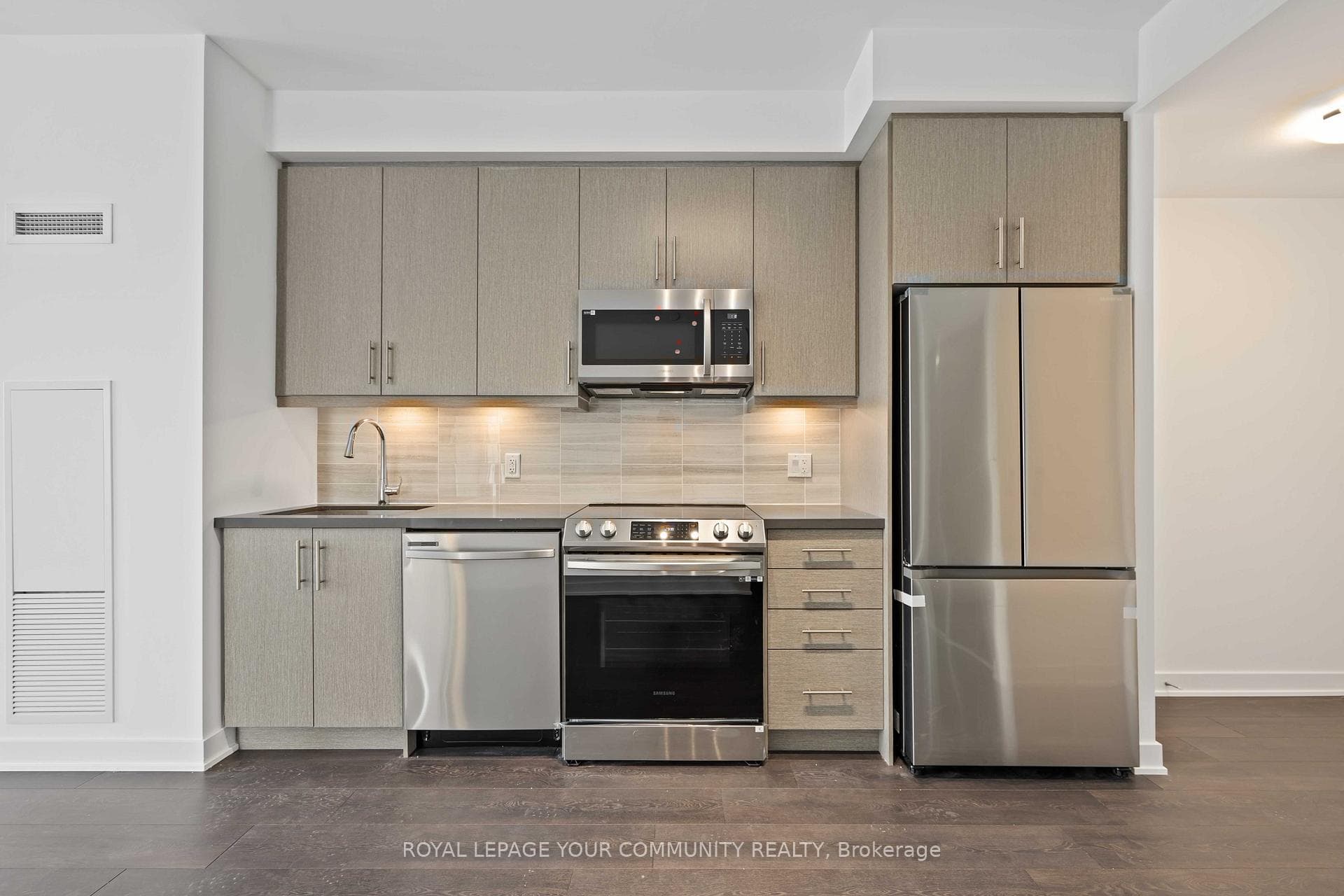 105 Oneida Crescent Unit 1108 photo 10