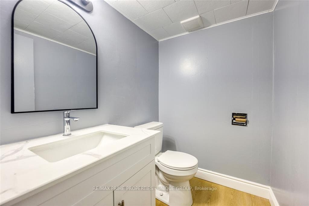 890 Hollands Avenue photo 38