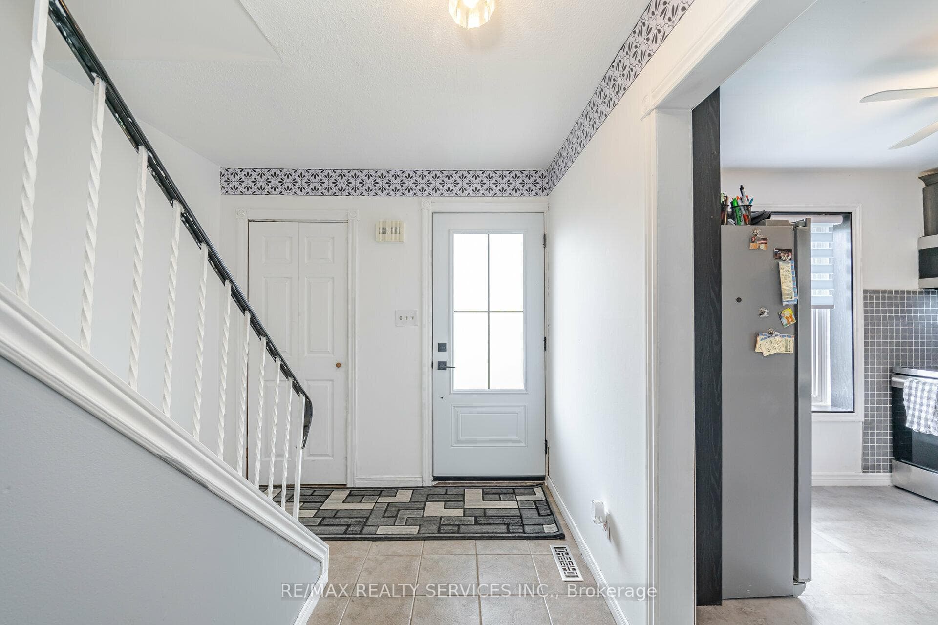 79 Madoc Drive photo 6