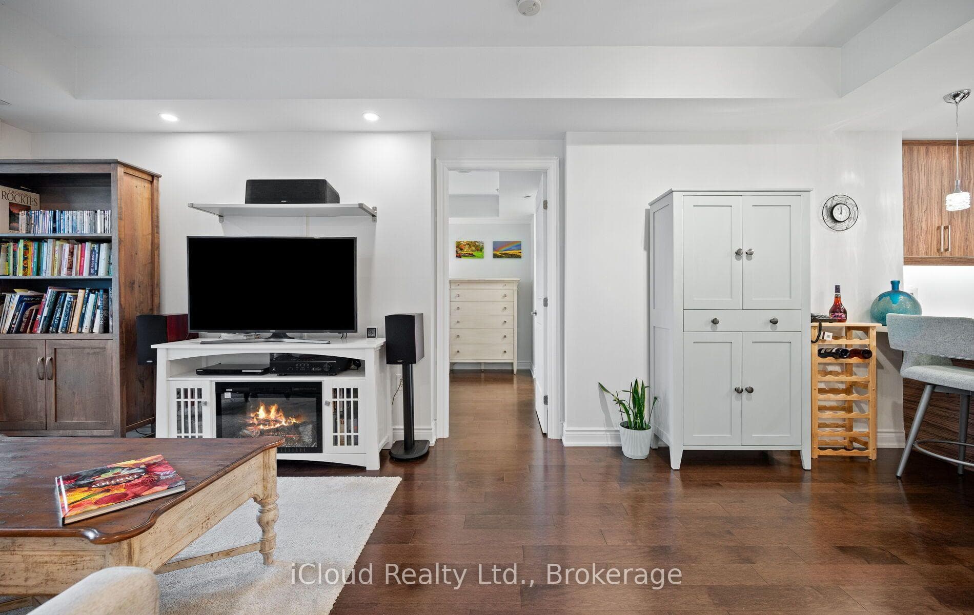 3500 Lakeshore Road Unit 625 photo 13
