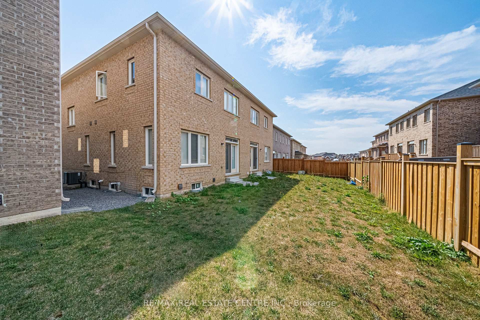 95 Kenesky Drive photo 35