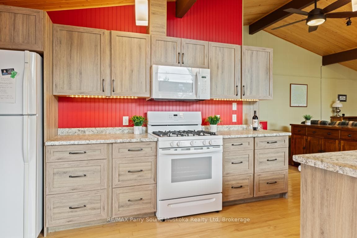 391 Salmon Lake Road photo 20