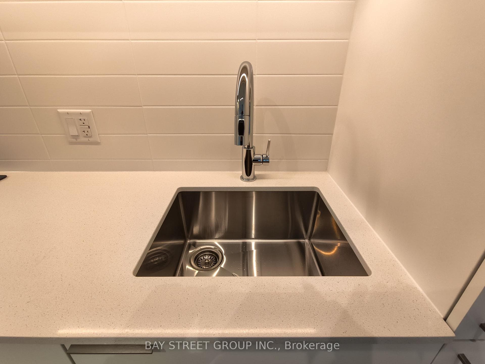 89 Church Street Unit 3701 photo 9