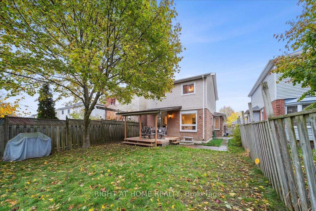 64 Hart Boulevard photo 34