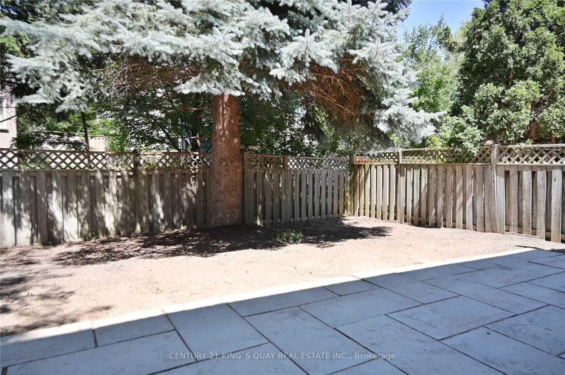 8 Samantha Circle photo 11