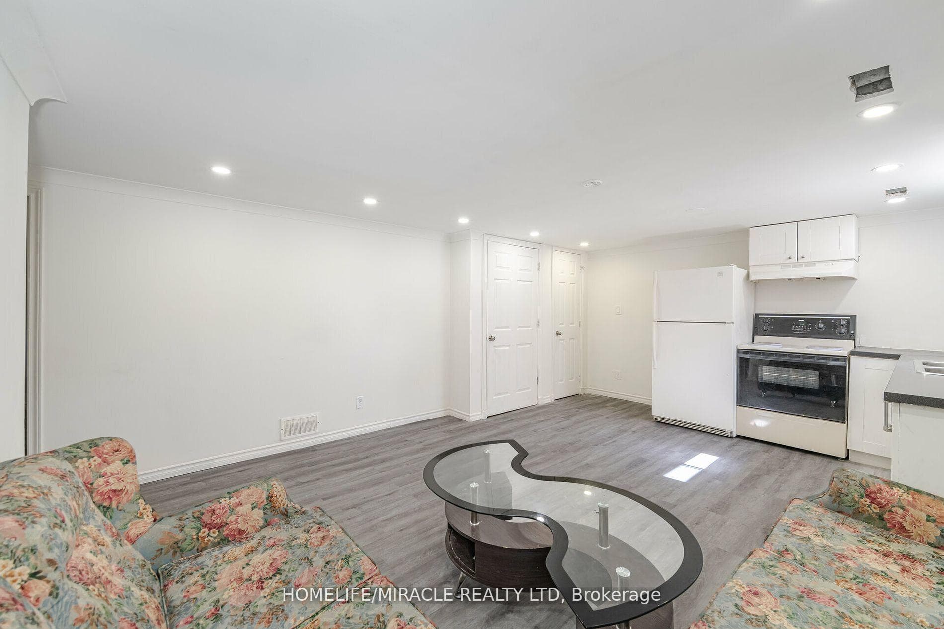 166 Fennell Avenue photo 28