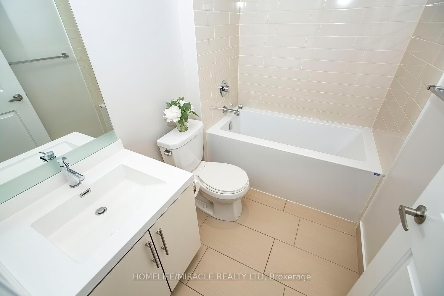 65 Speers Road Unit 1106 photo 11