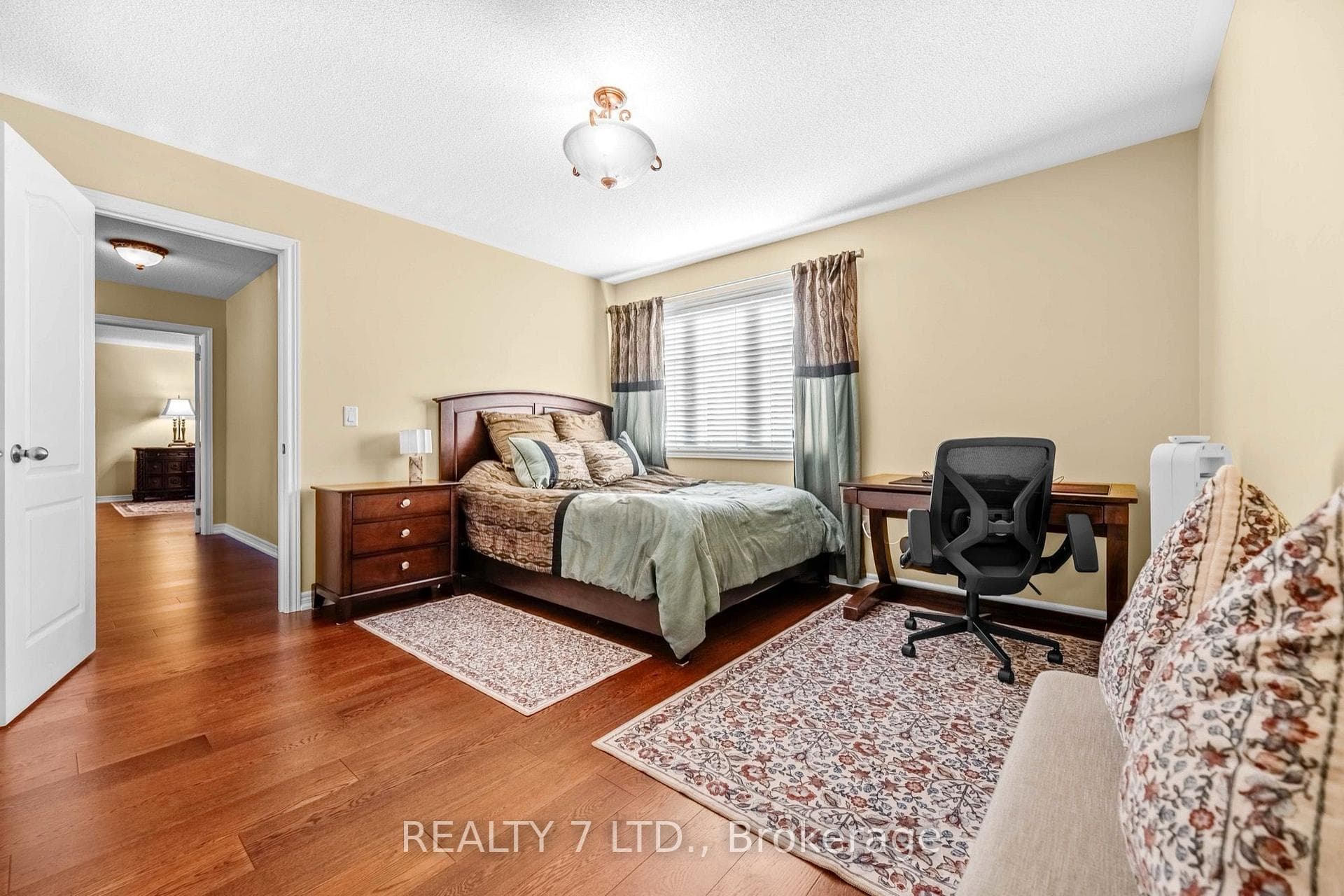 3217 Swiss Court photo 30