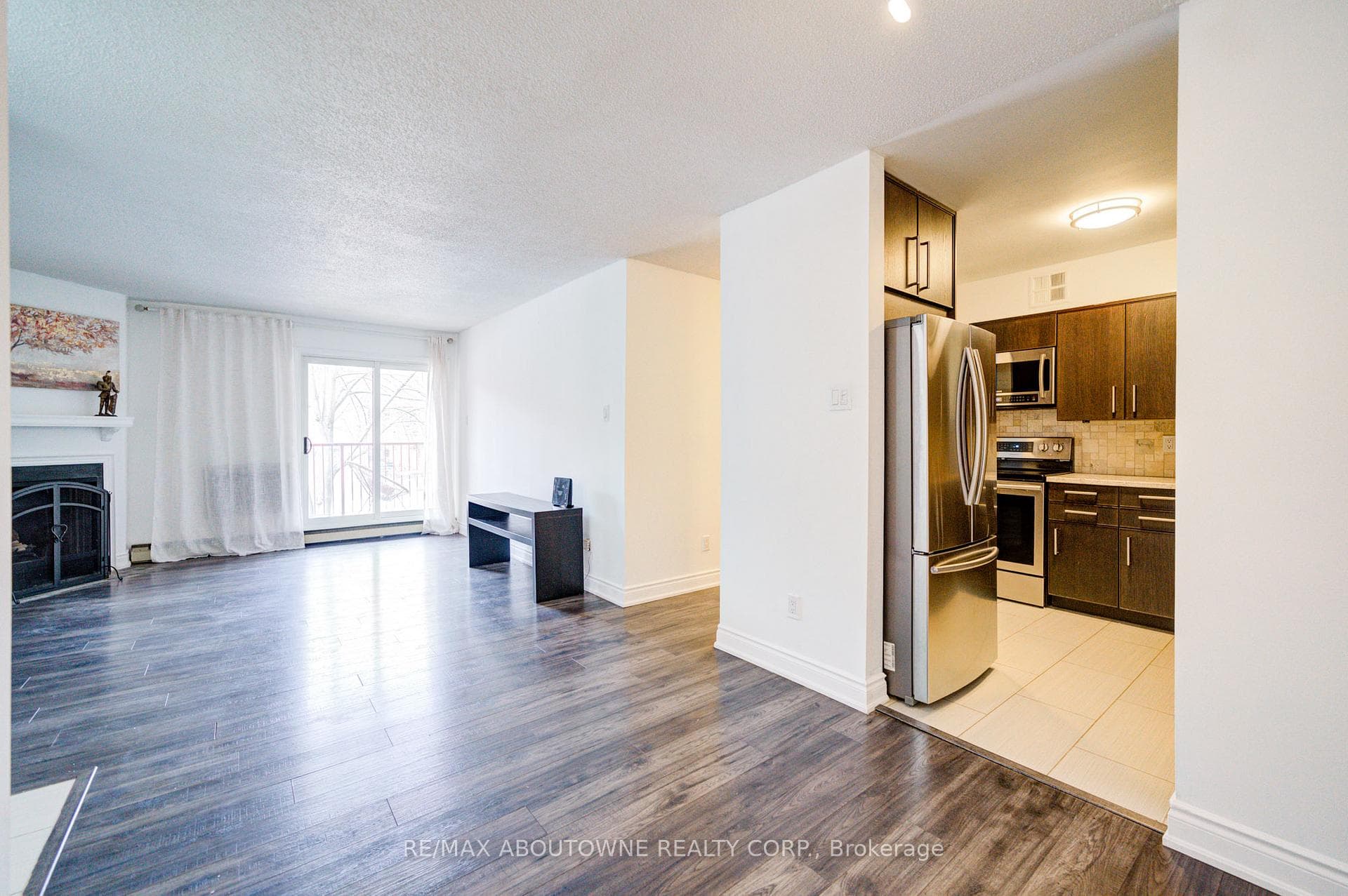 1514 Pilgrims Way Unit 521 photo 14