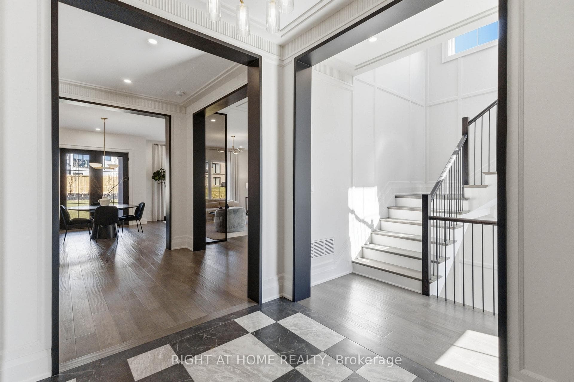 326 Manhattan Drive photo 8
