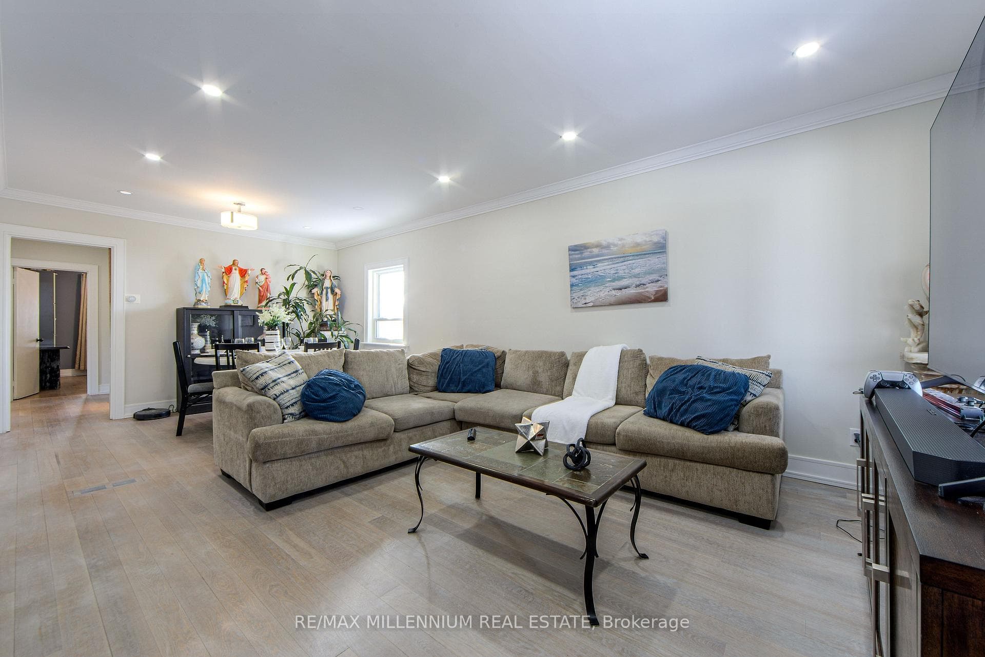 39 Mayall Avenue photo 8