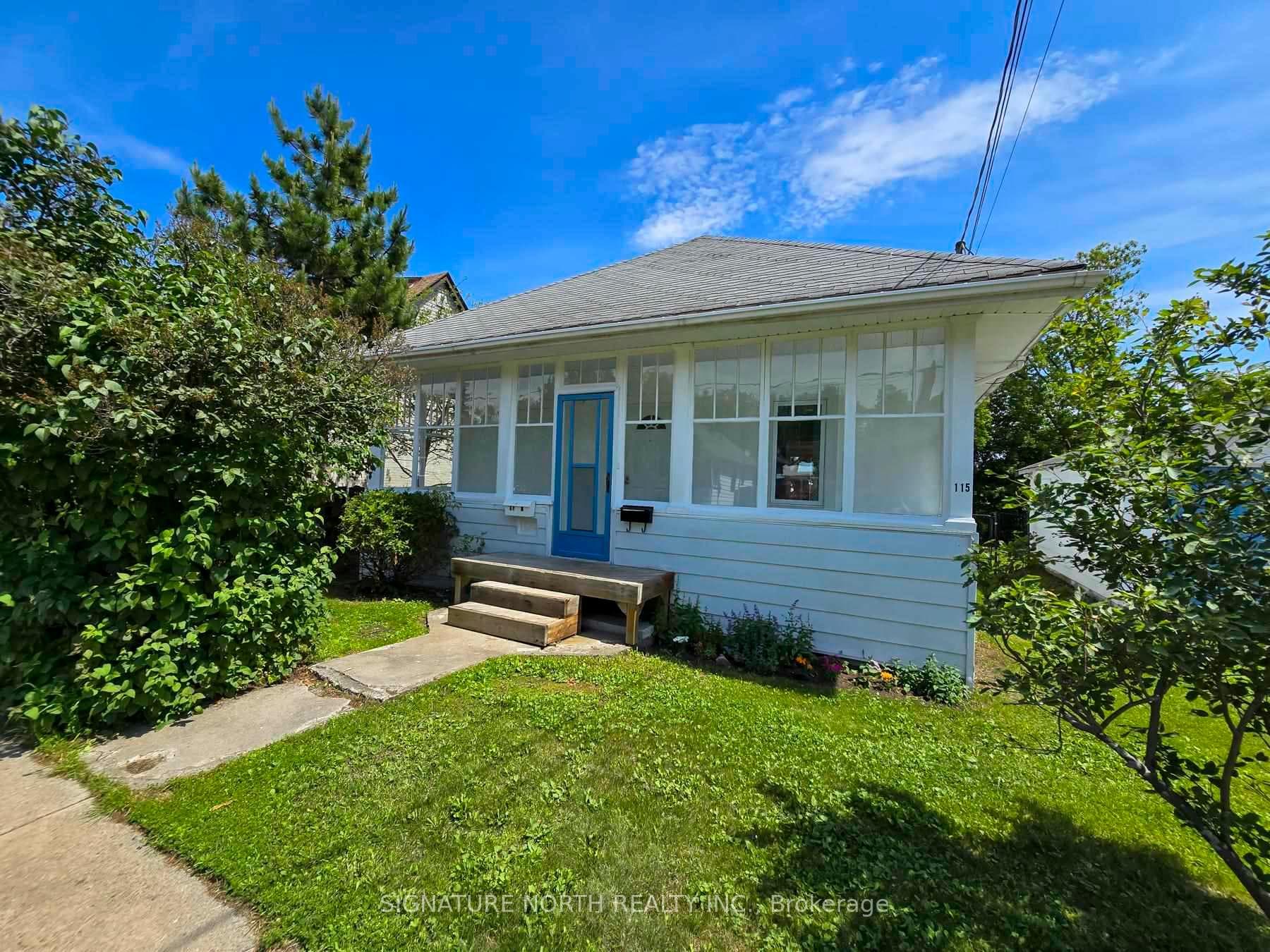 115 College Street photo 4