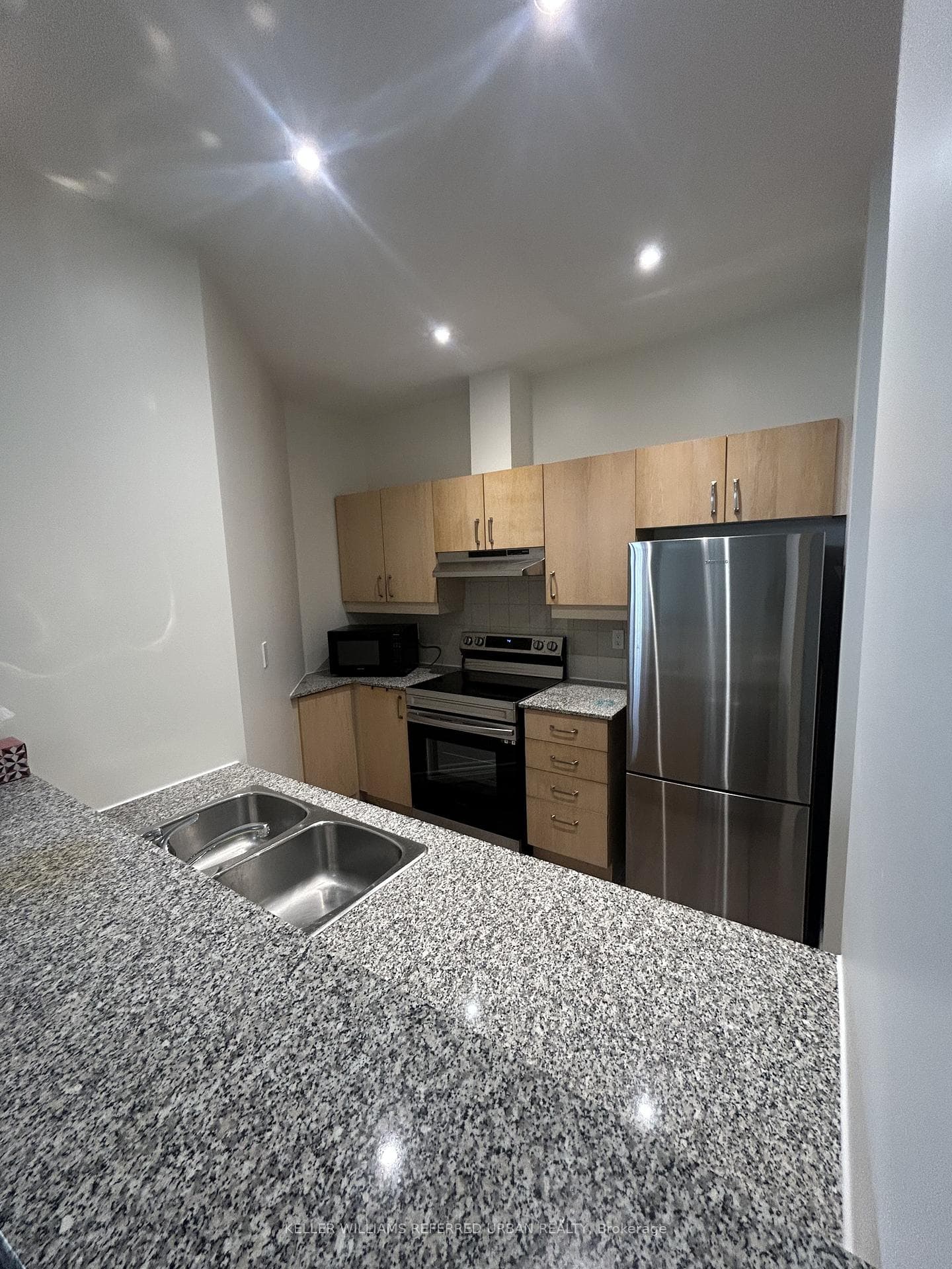 1 Leaside Park Drive Unit 408 photo 4