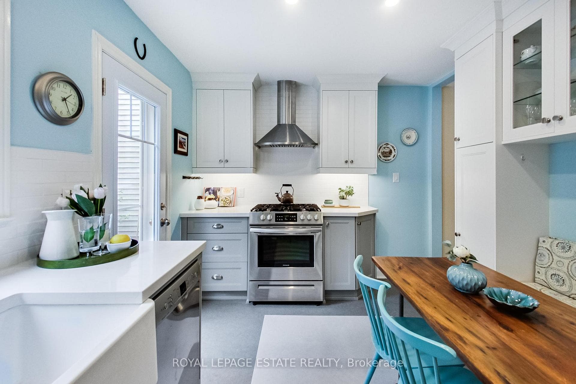 127 King Edward Avenue photo 12