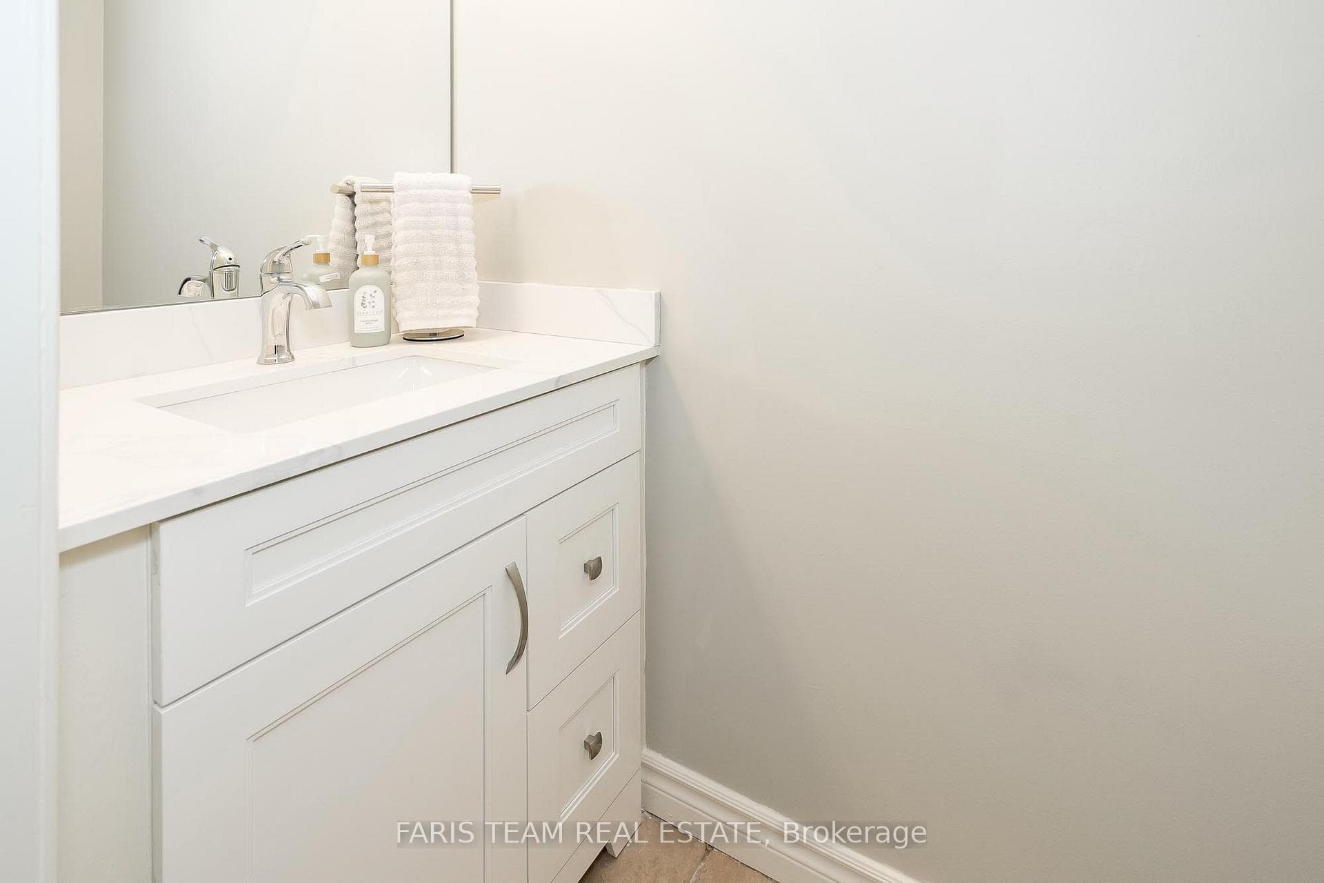 53 Gibbon Drive photo 12