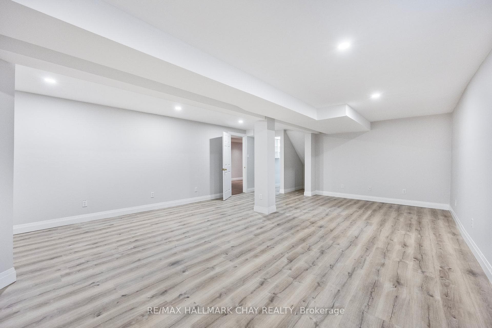 134 Country Lane photo 22