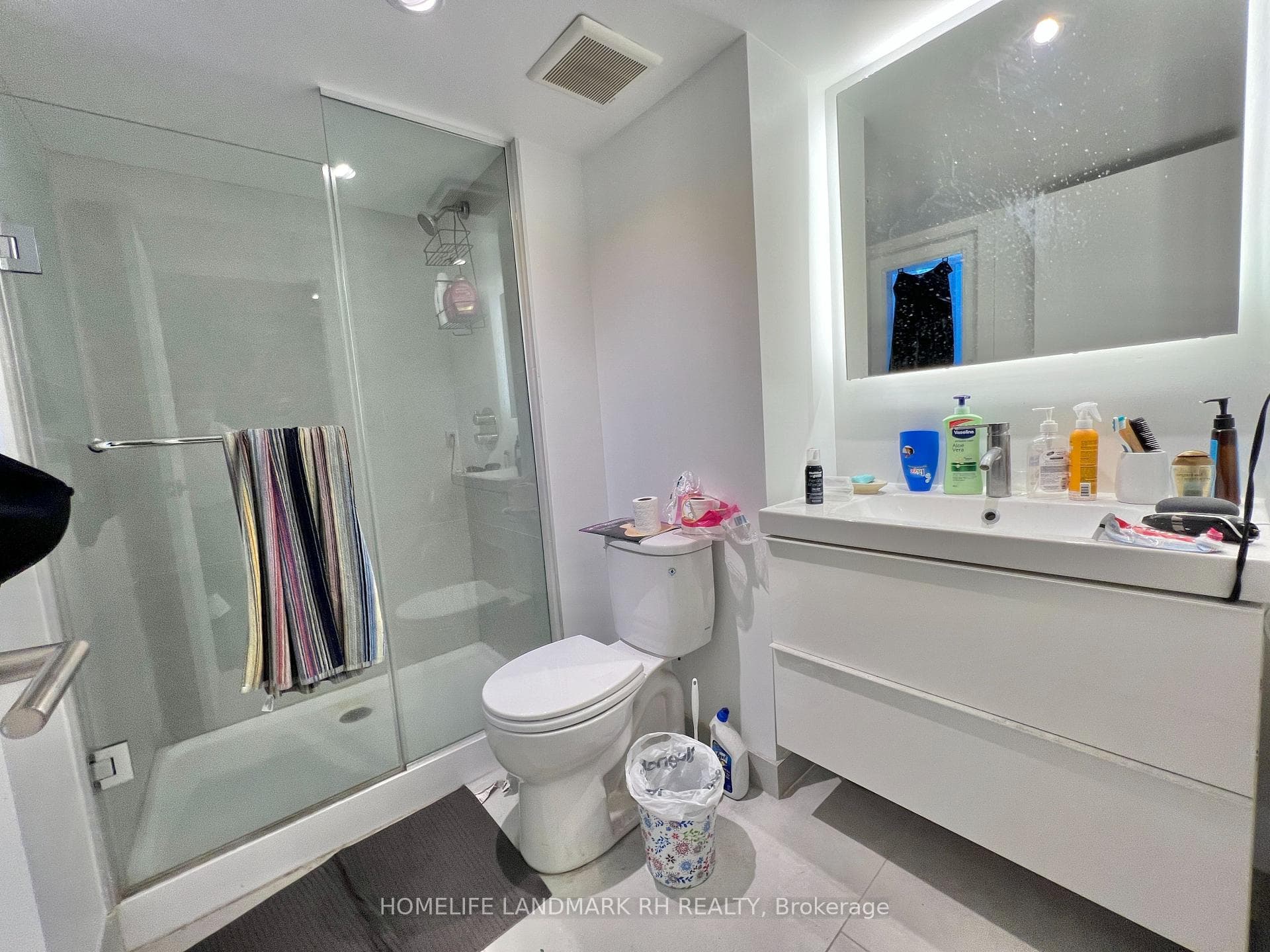 285 Dundas Street Unit Upper photo 12