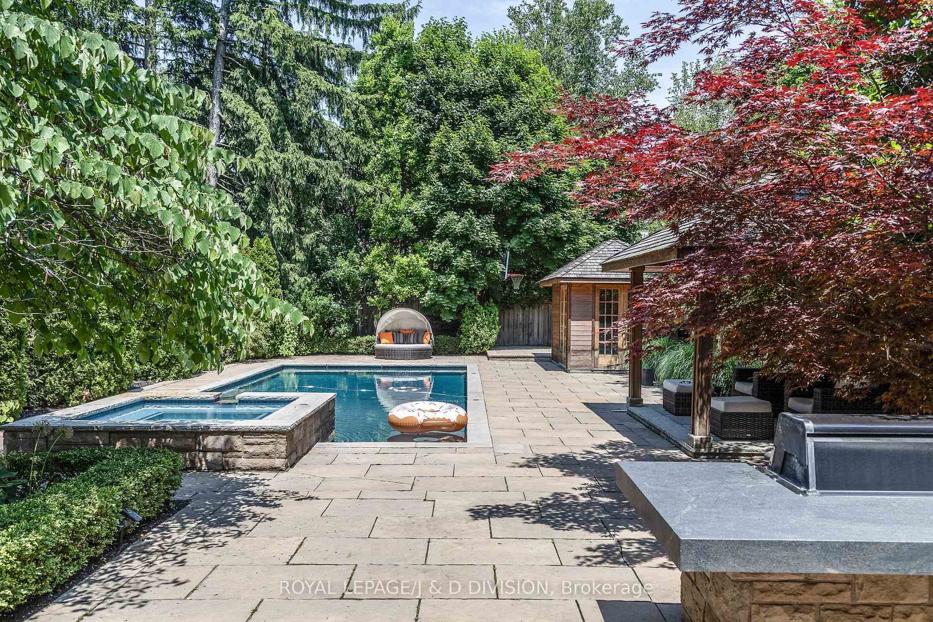 188 Glencairn Avenue photo 33
