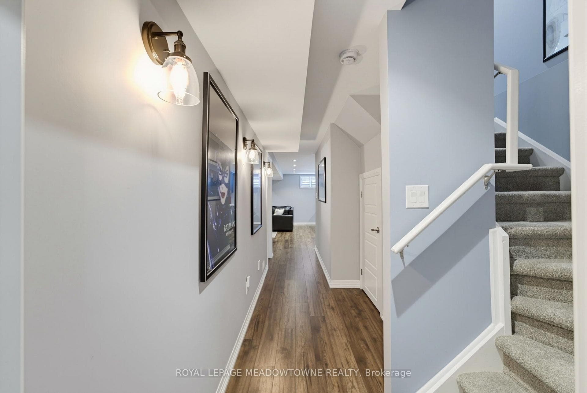 779 Banks Crescent photo 26