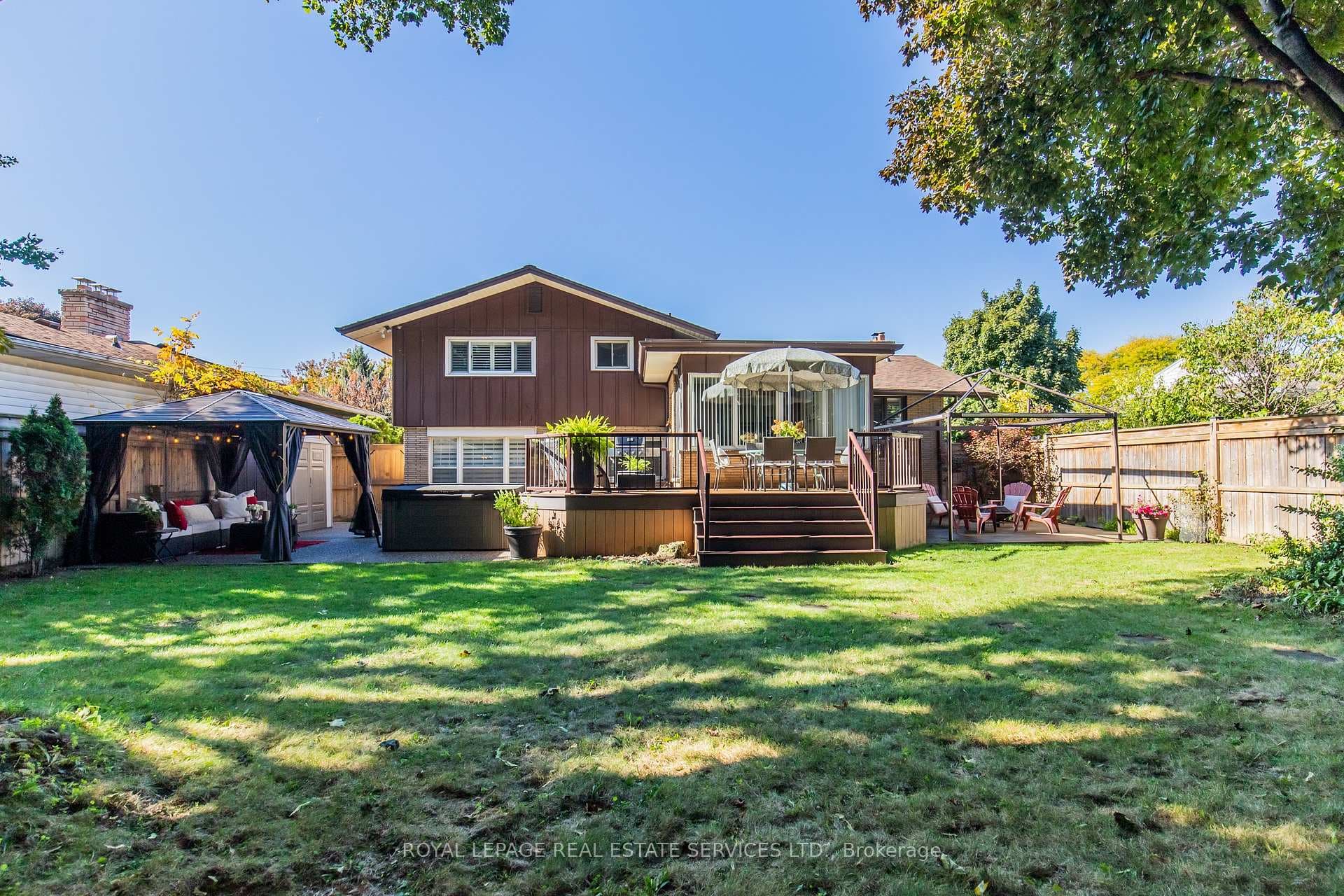 15 Belair Drive photo 46