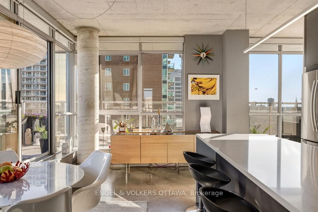 180 York Street Unit 1107 photo 4