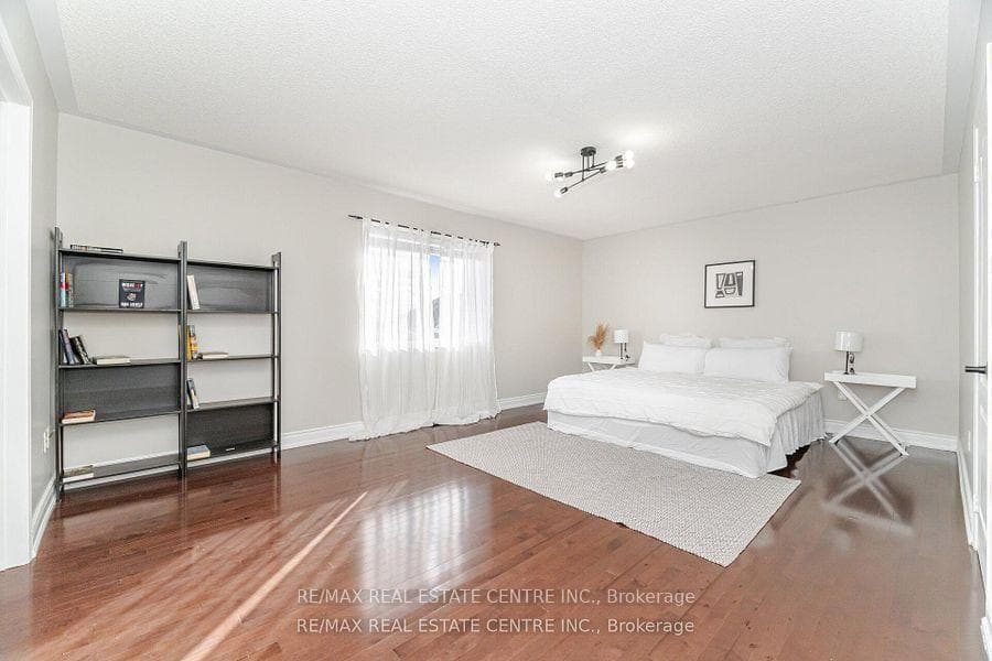 42 Sedgewick Circle photo 22
