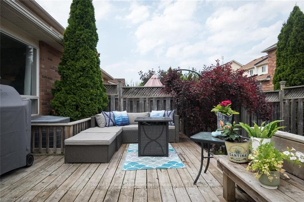 1088 BARCLAY Circle photo 34