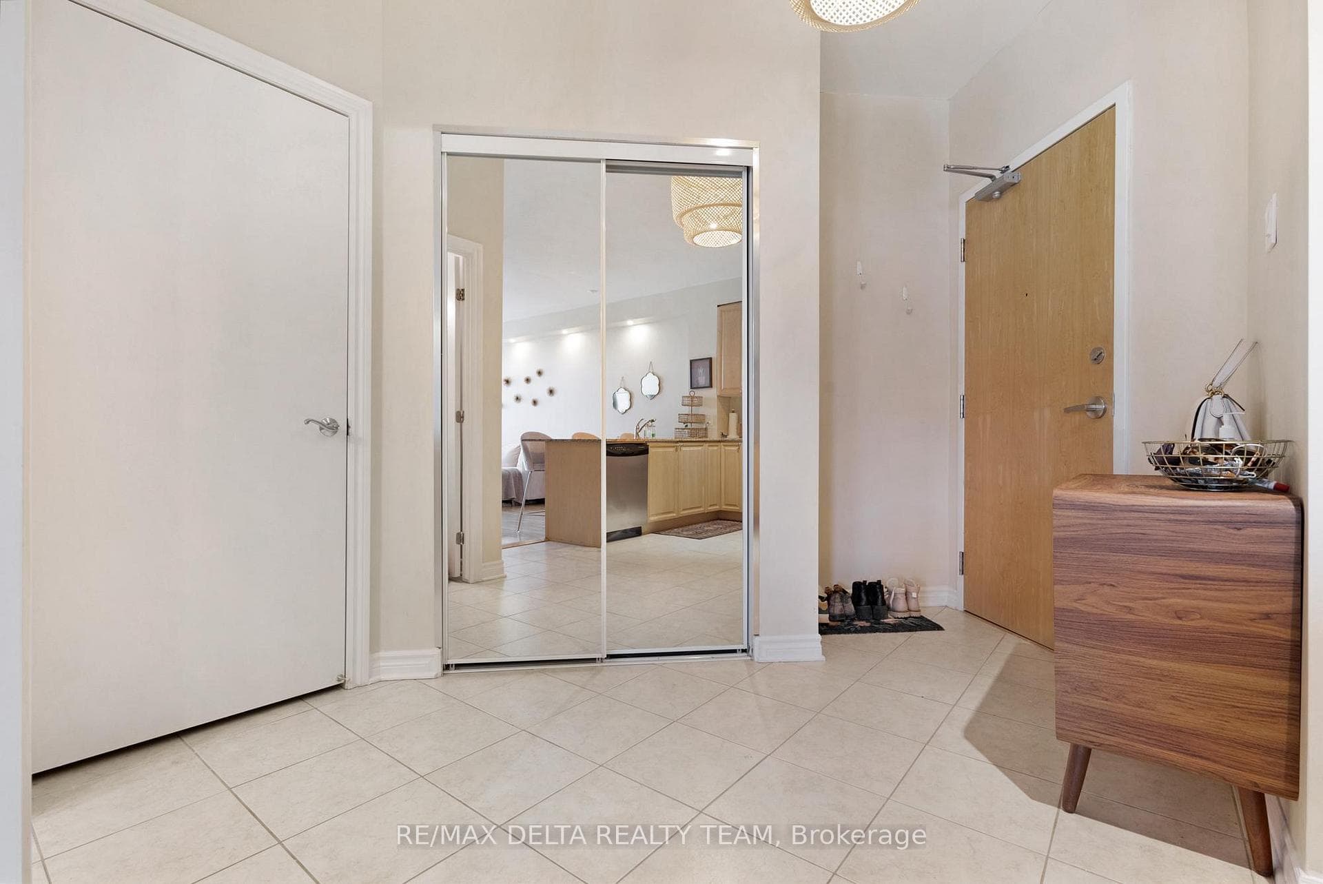 205 Bolton Street Unit 212 photo 2