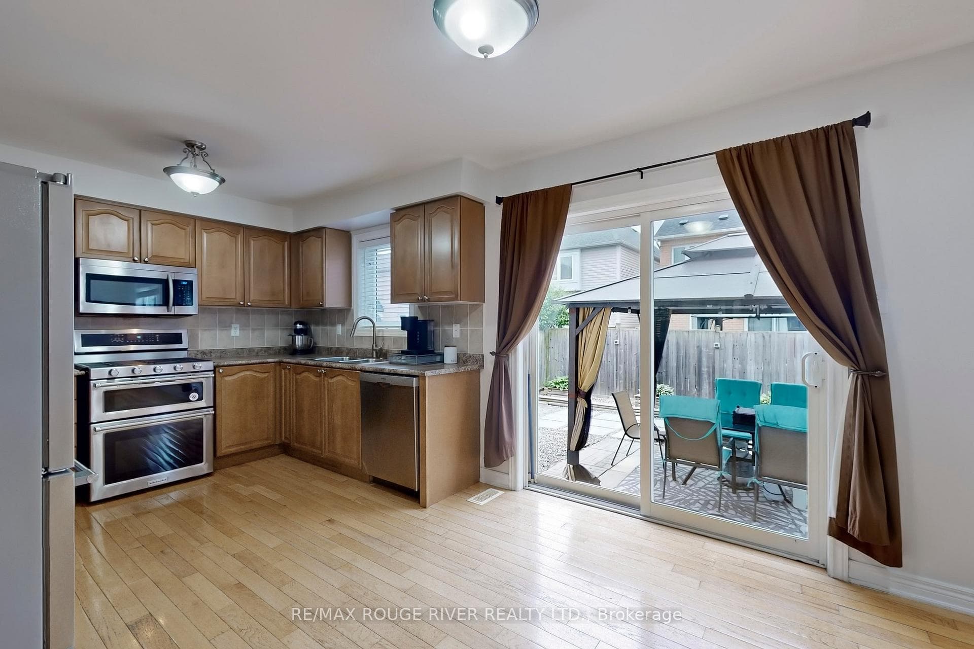 22 Tiller Street photo 10