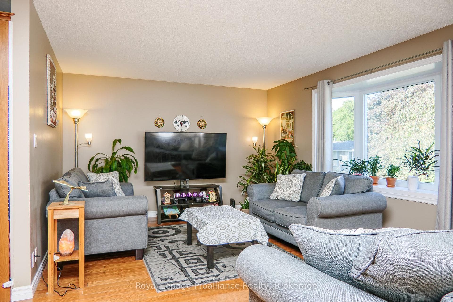 44 Ireland Drive photo 11
