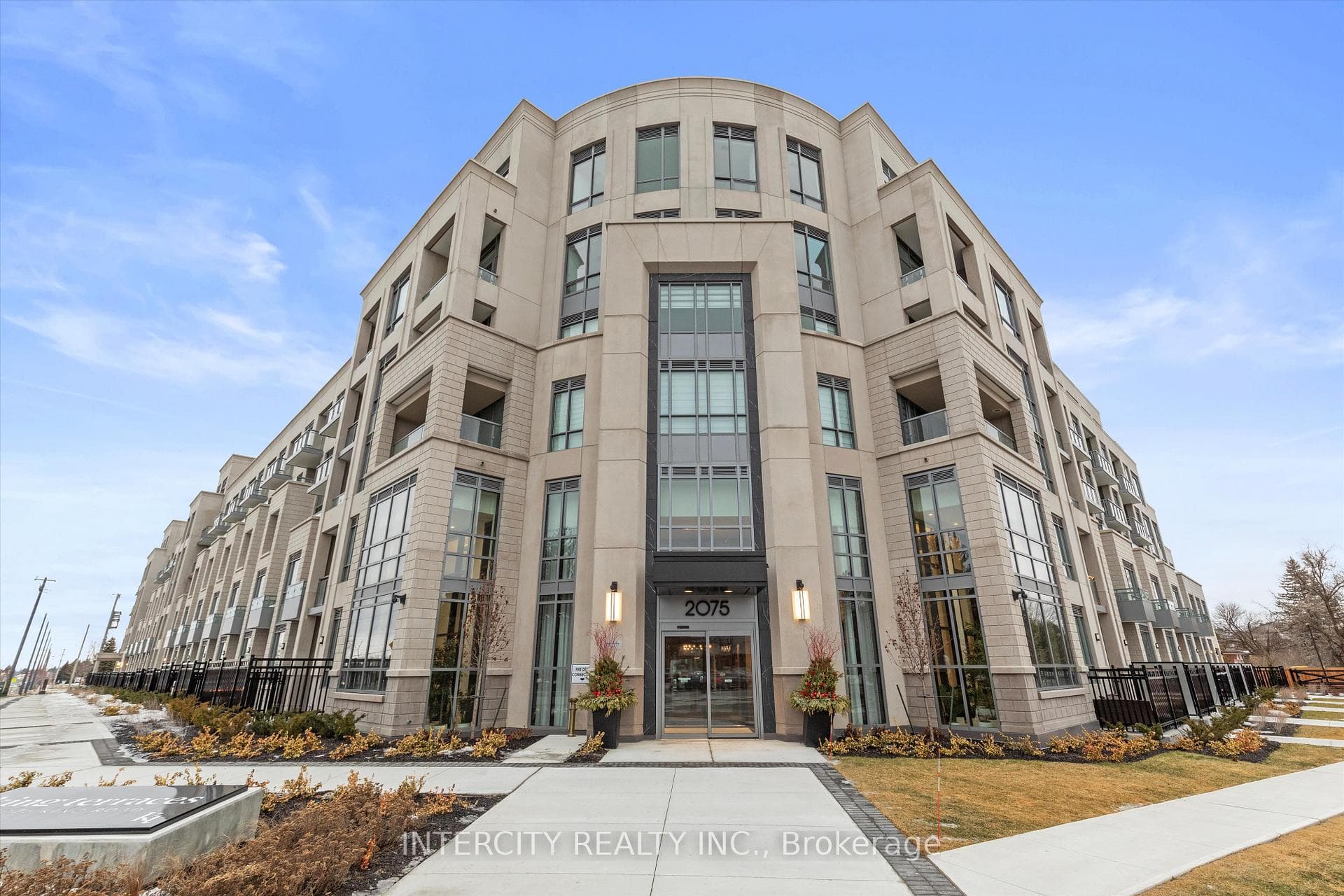 2075 King Road Unit 601 photo 2