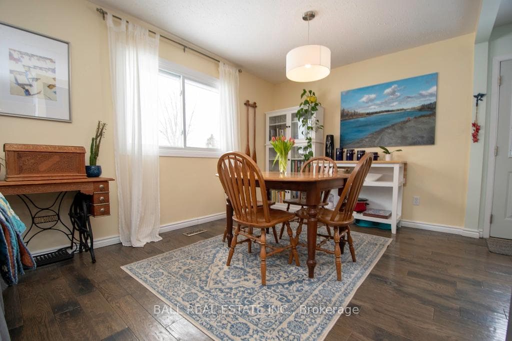 52 Coyle Crescent photo 11