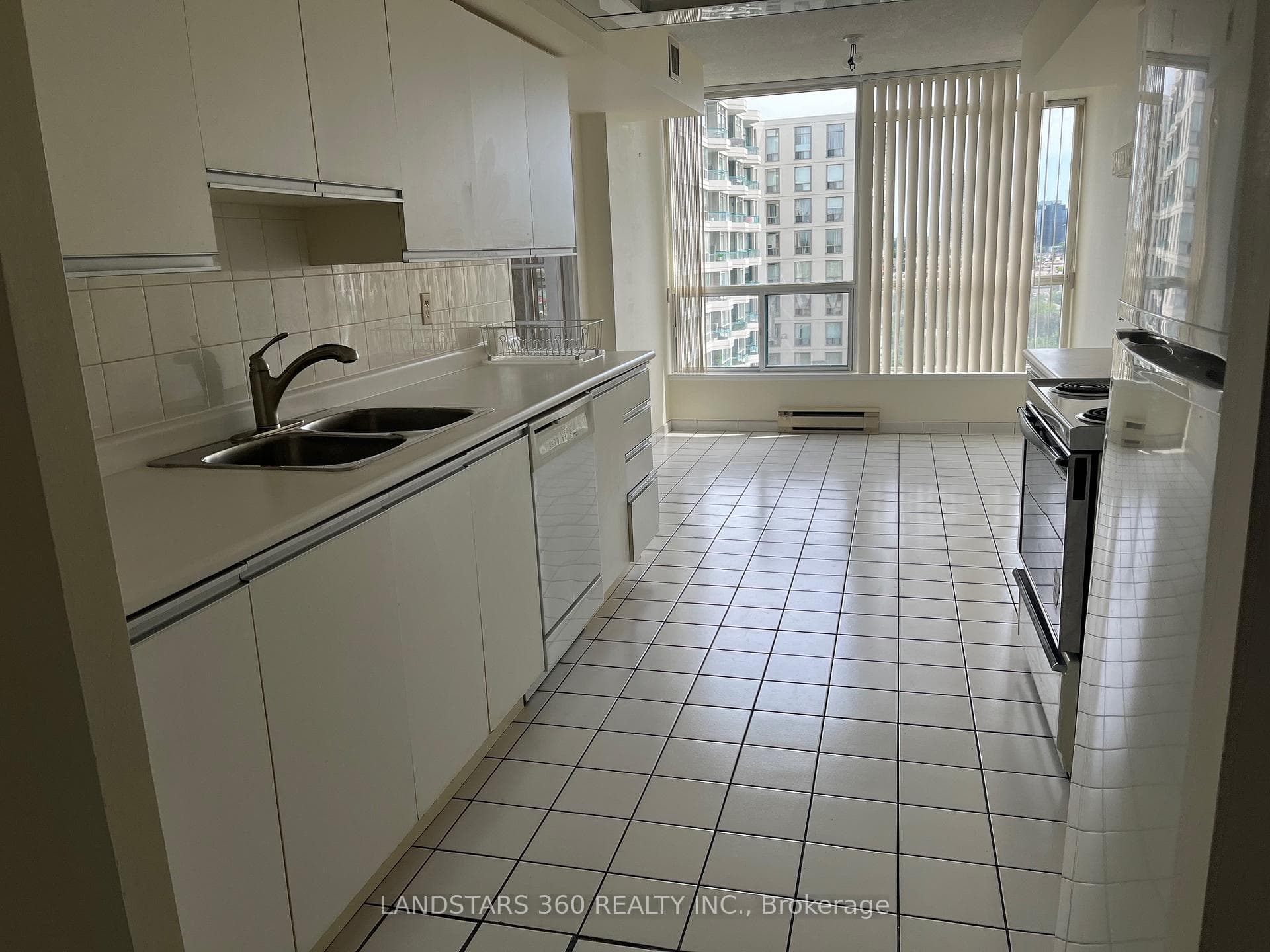 4725 Sheppard Avenue Unit 1104 photo 7