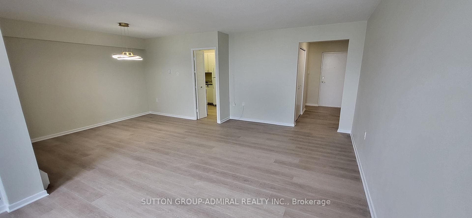 130 Neptune Drive Unit 1409 photo 10
