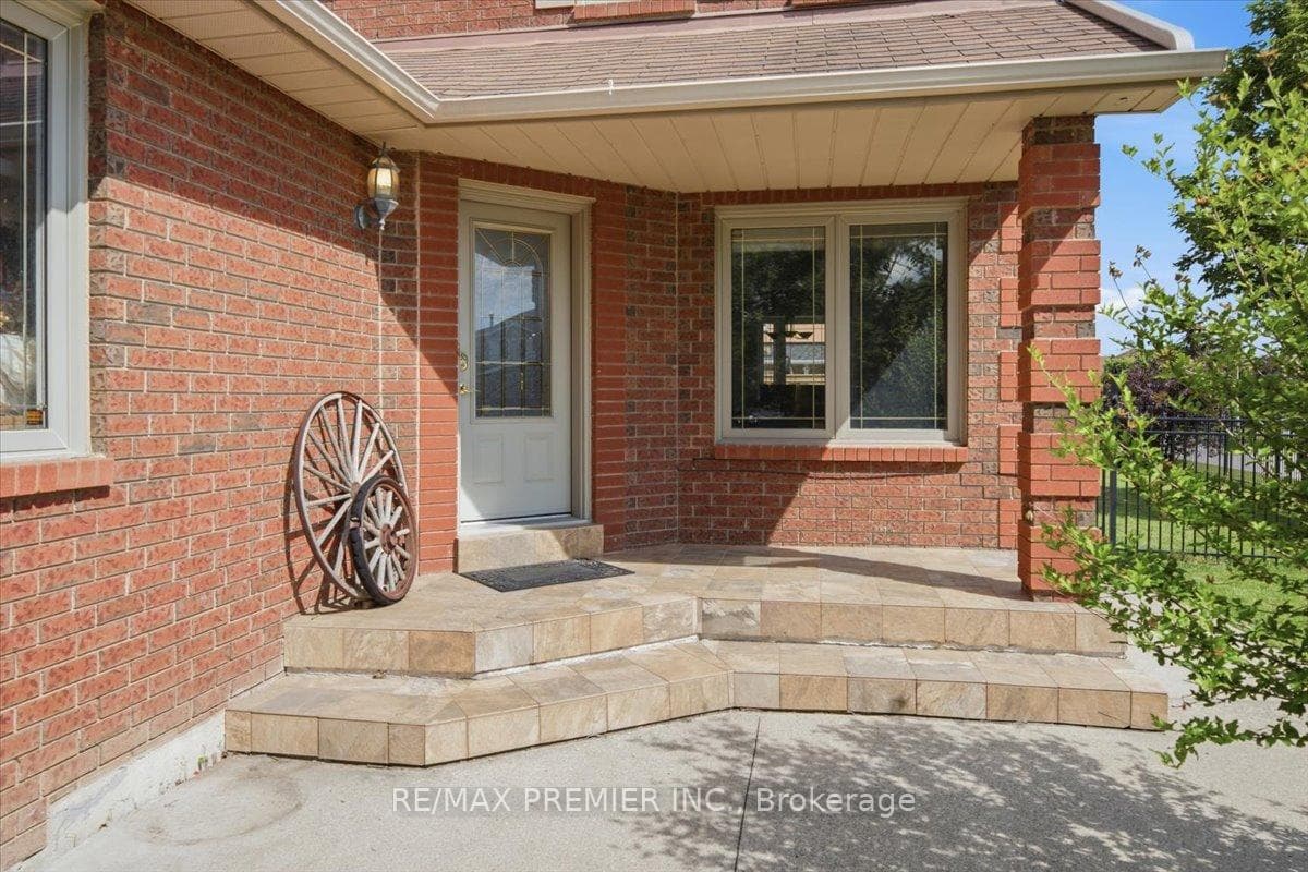 17 Berrydown Drive photo 3