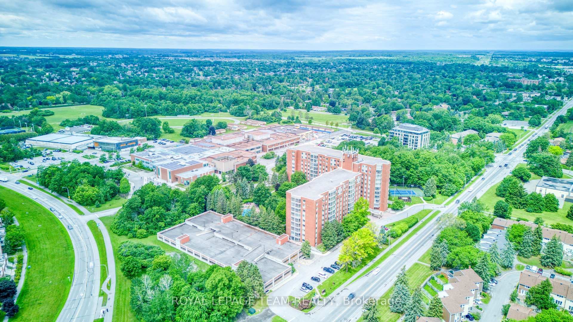 960 Teron Road Unit 401 photo 40
