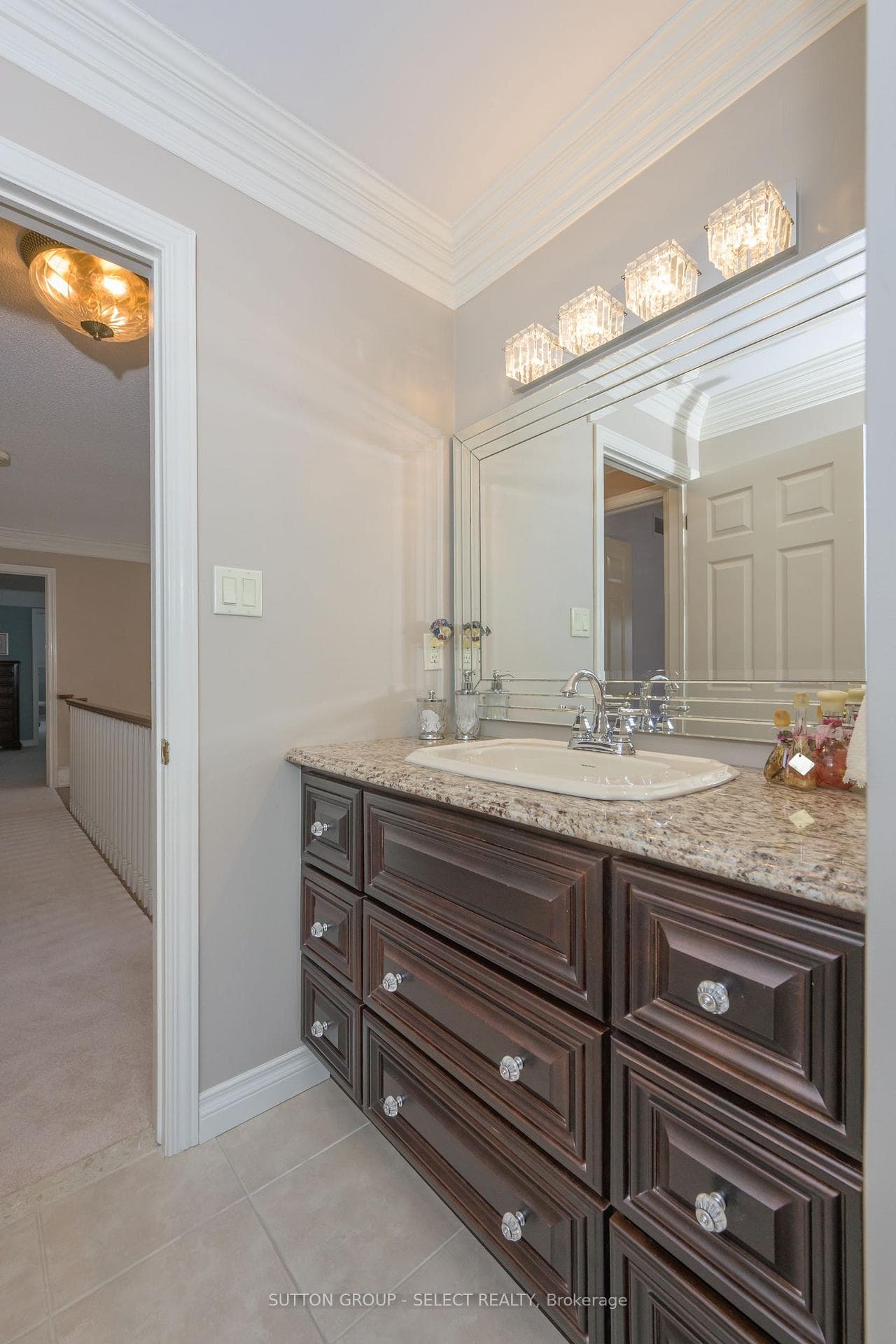 121 WHITEACRES Drive photo 36