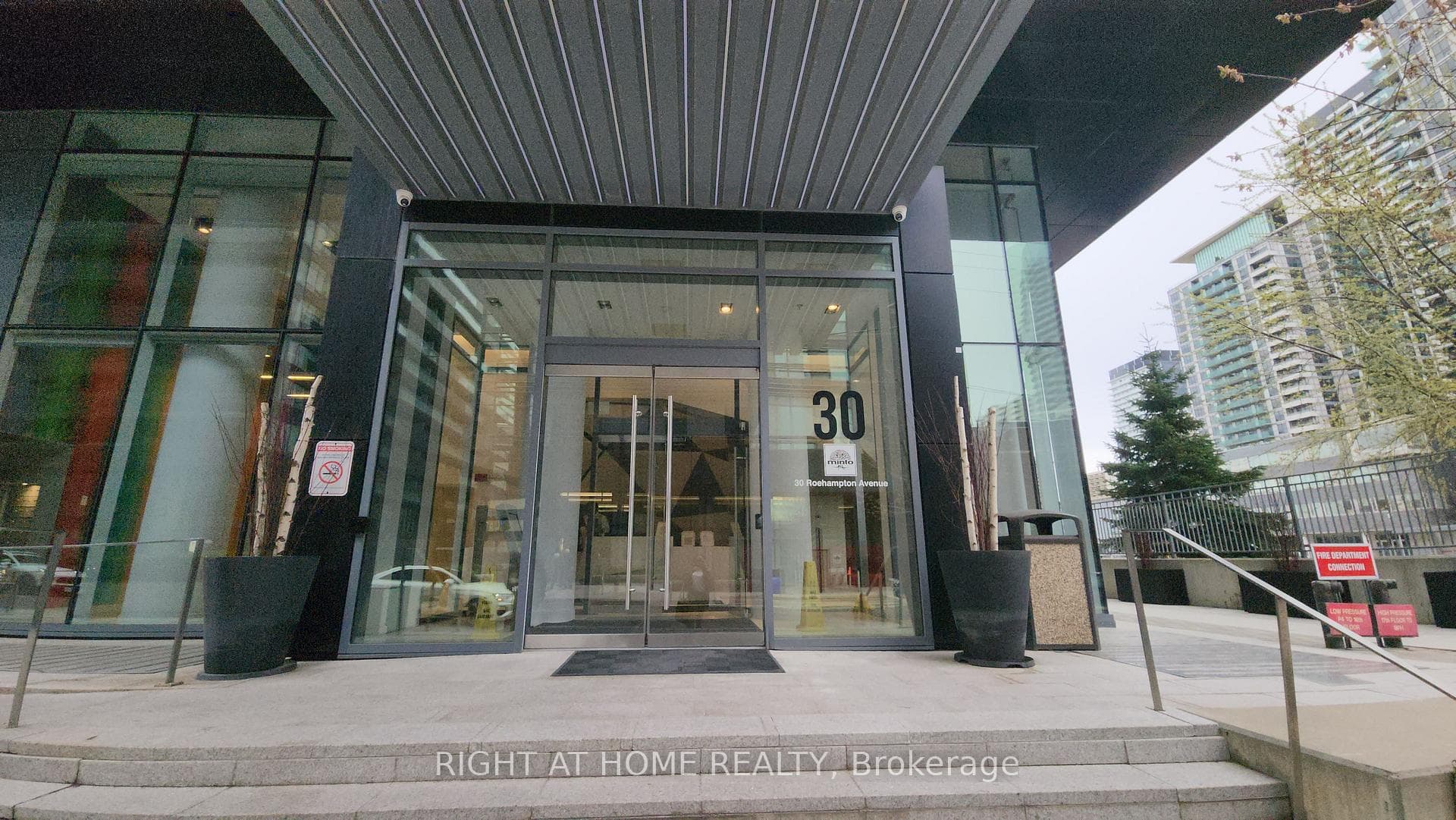 30 Roehampton Avenue Unit 2308 photo 44