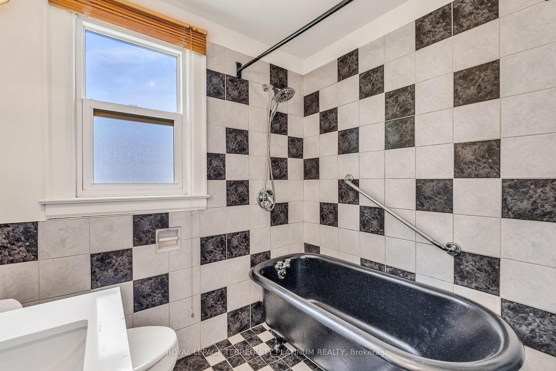 10 Locarno Avenue photo 25