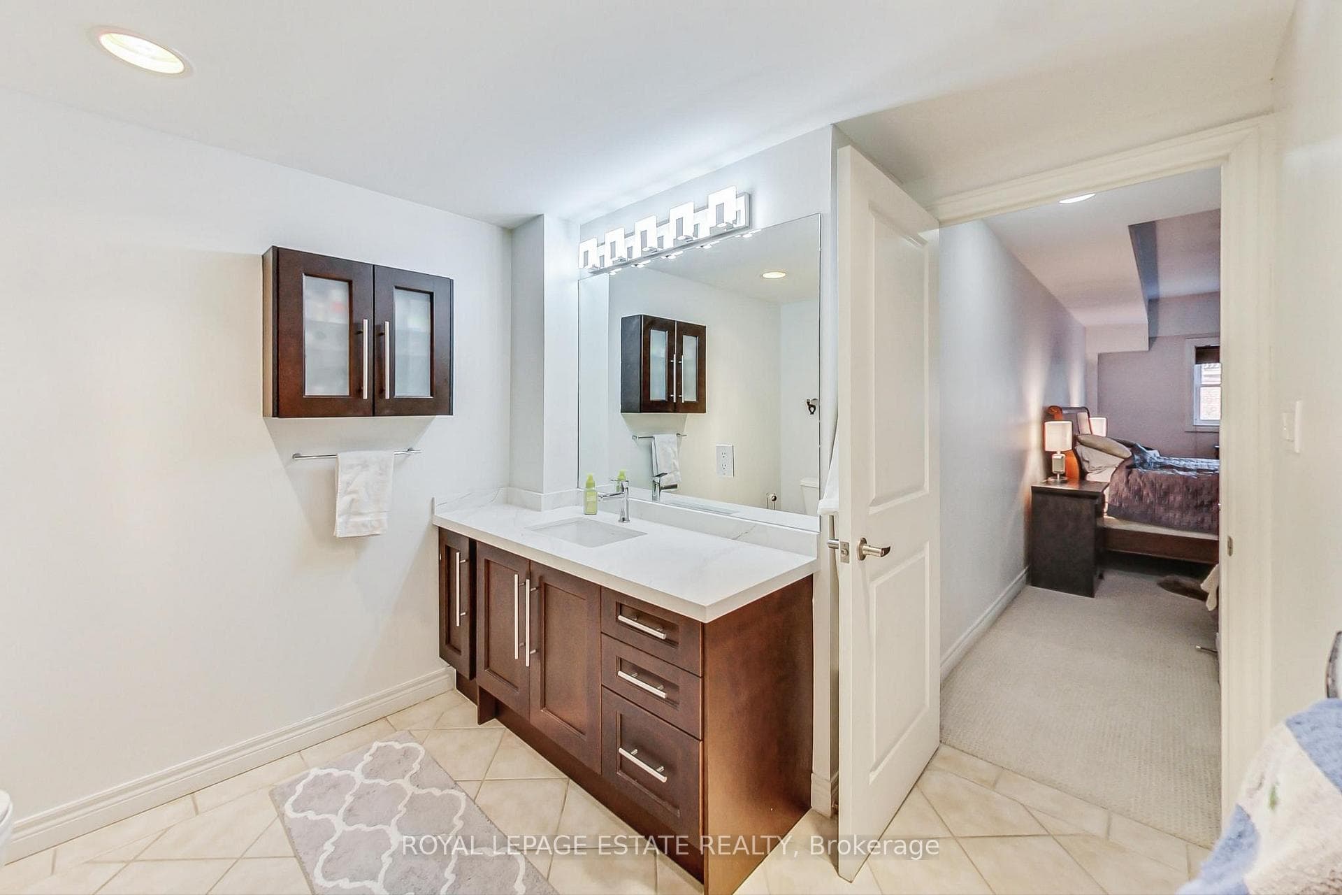 1 Lawlor Avenue Unit 201 photo 20