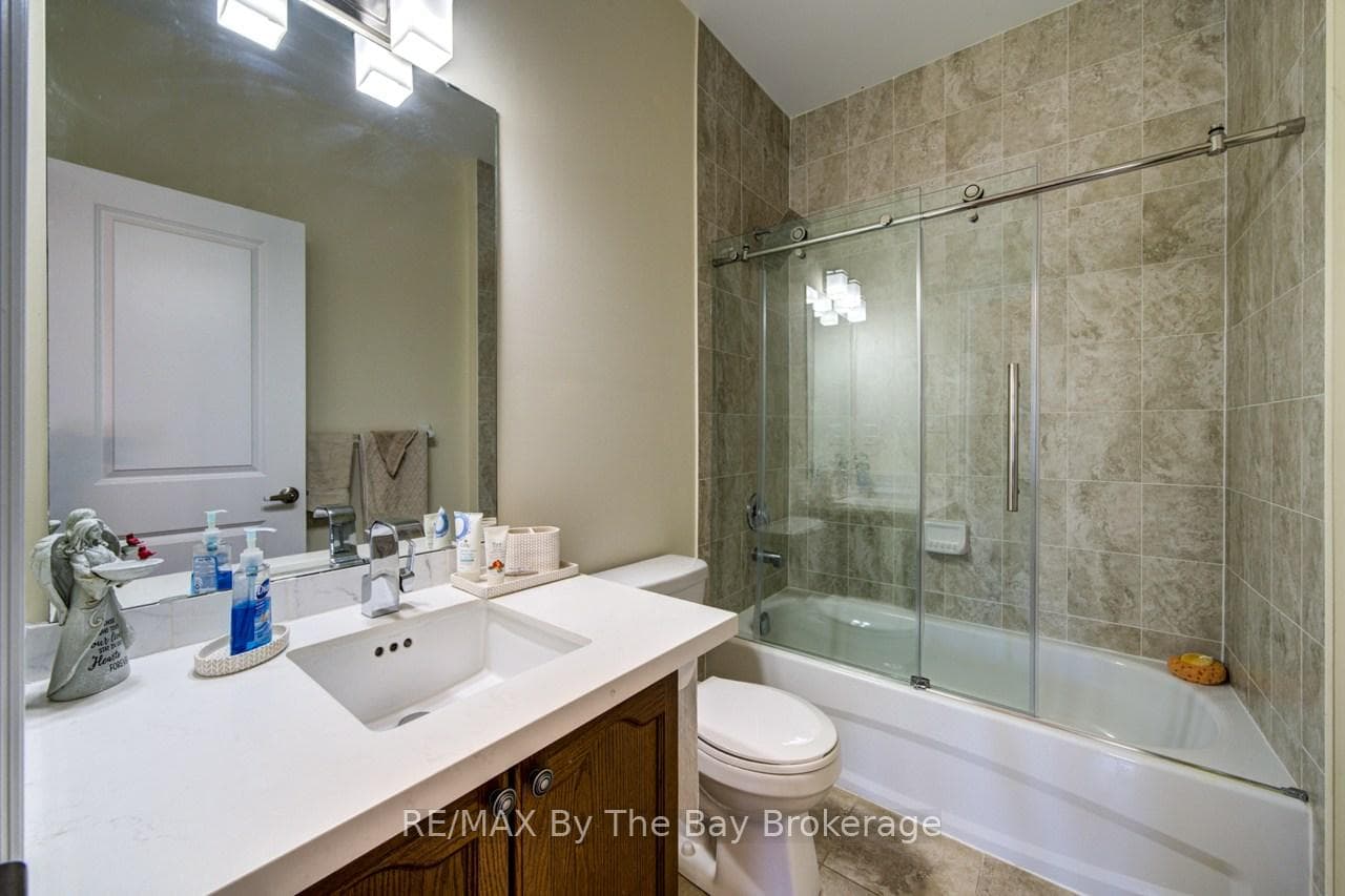100 ALLEGRA Drive photo 28