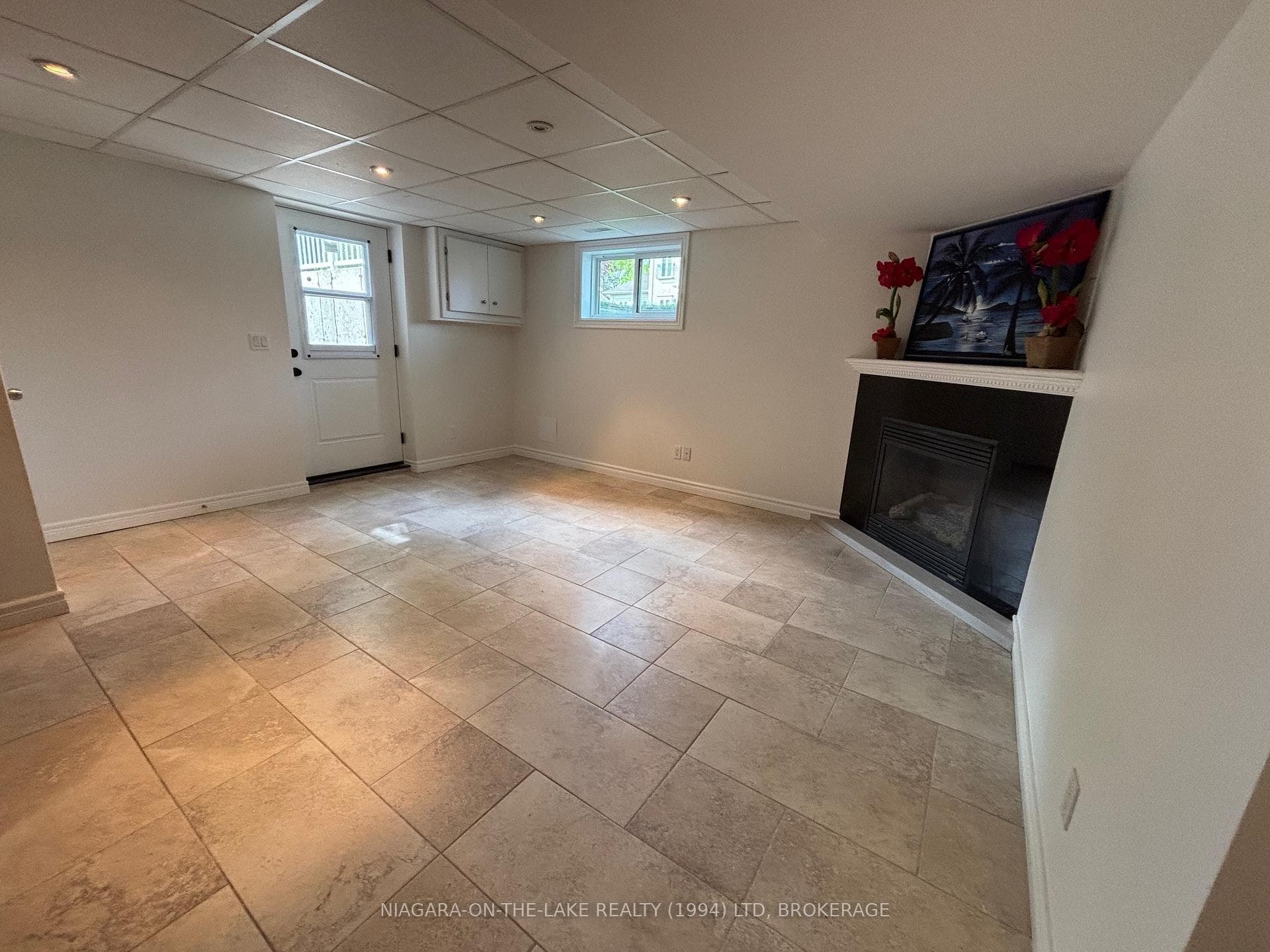588 King Street Unit B photo 1