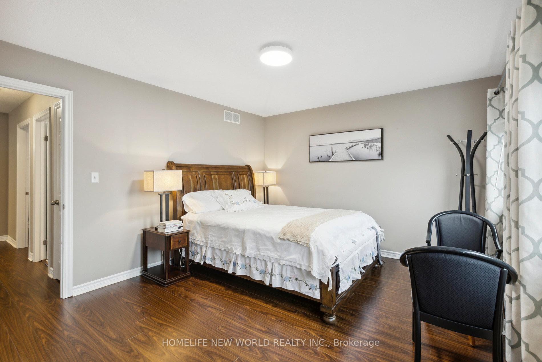 106 Iron Gate Street photo 25