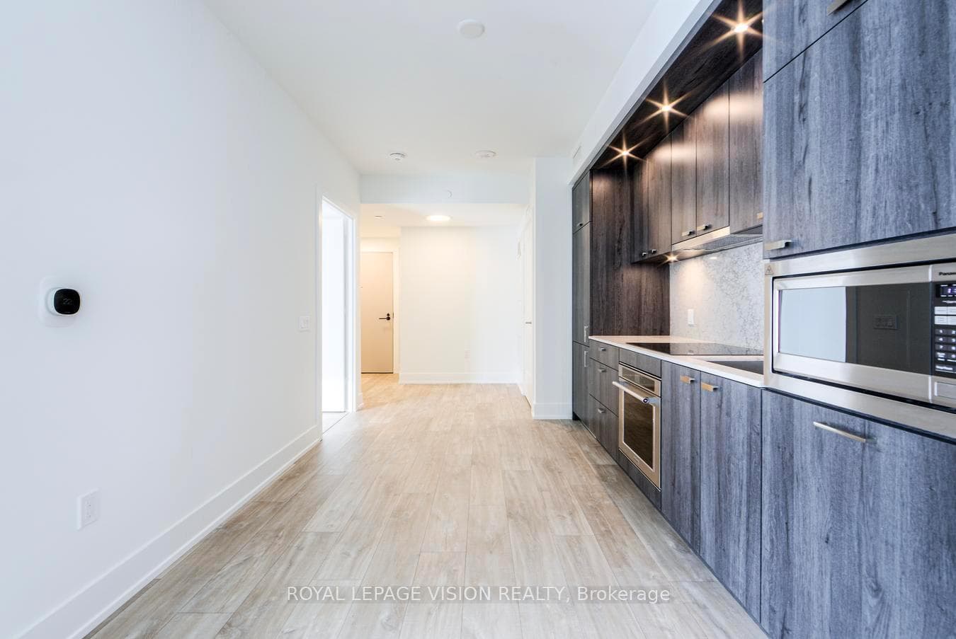 858 Dupont Street Unit 301 photo 18