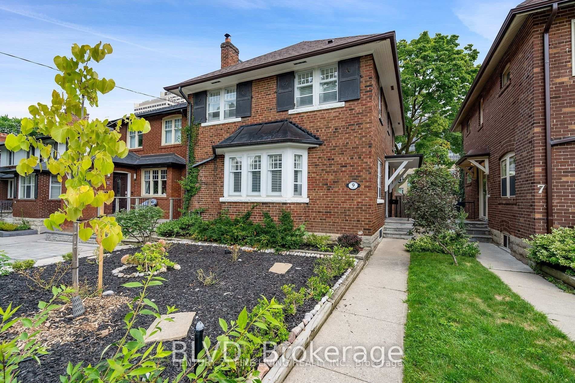 9 Maxwell Avenue photo 1
