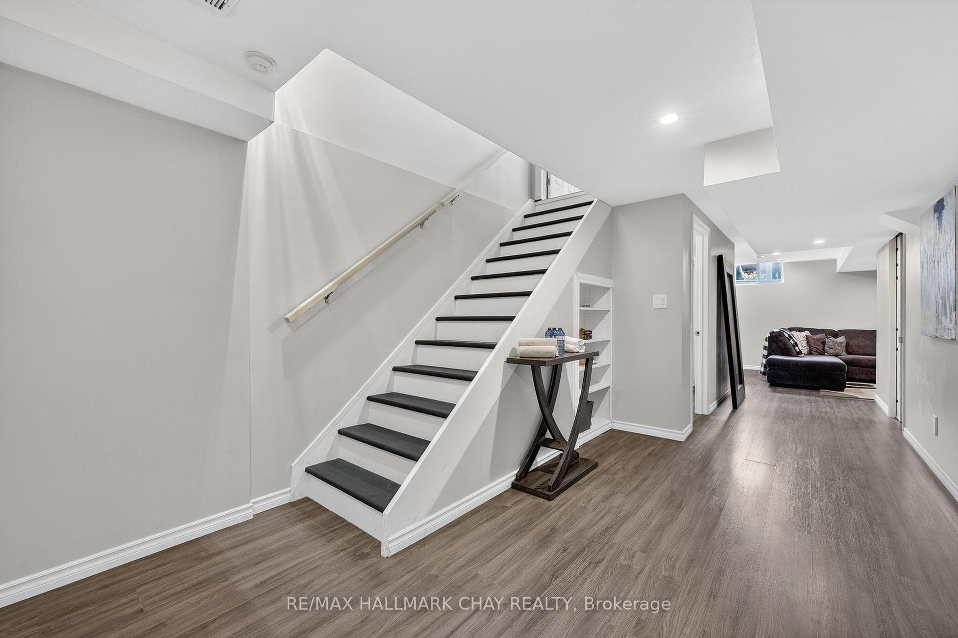 160 McBride Drive photo 25