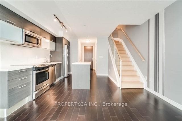 386 Yonge Street Unit 514 photo 1