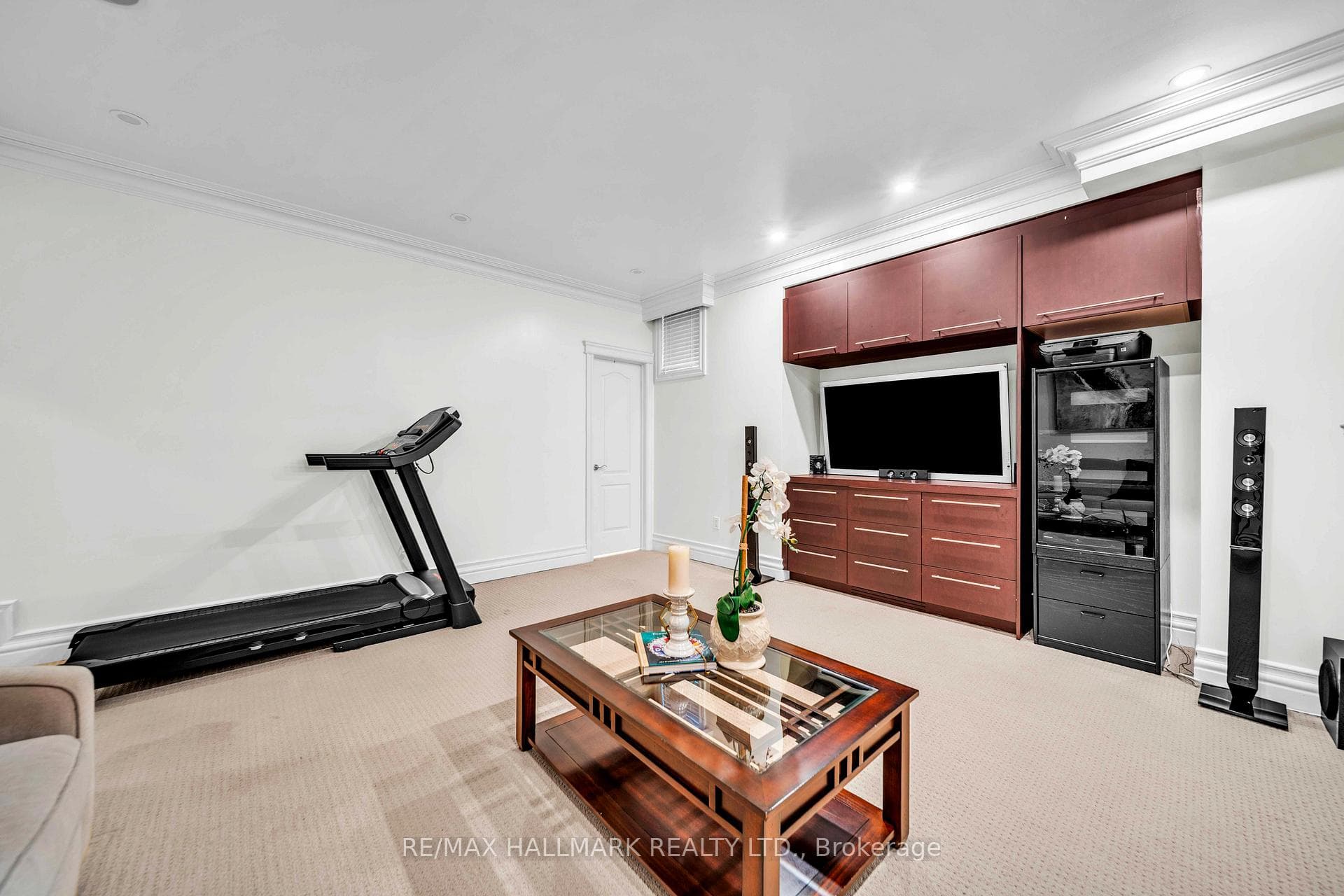 124 Felbrigg Avenue photo 35